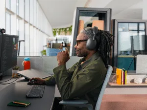 Logitech vil have dig til at bruge det samme headset til Teams-møder og musik