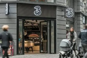 Hackere kan have fået fat i navn og adresse på 400.000 kunder hos 3