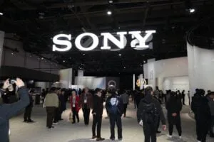 TCL overtager kontrollen med TV/AV fra Sony