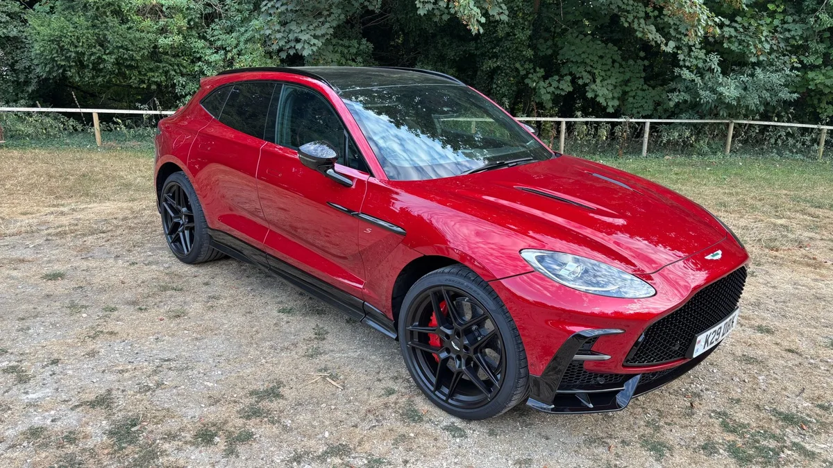  Bowers & Wilkins for Aston Martin DBX S (2026) 