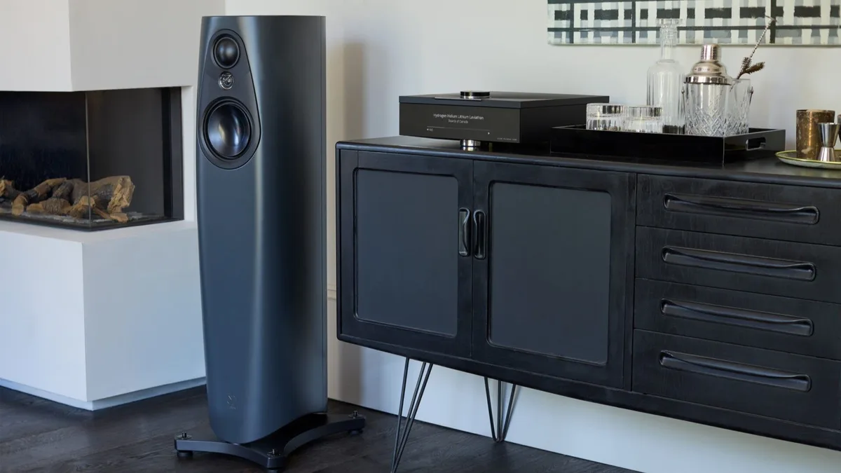  Linn’s high-end active speakers are designed to produce “an unshakeable illusion of reality” 