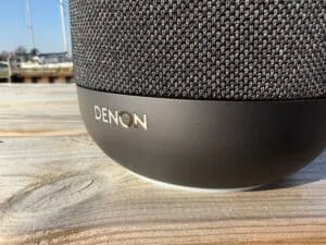 TEST: Denon Home 200 – Kompakt højttaler med lyd der overrasker