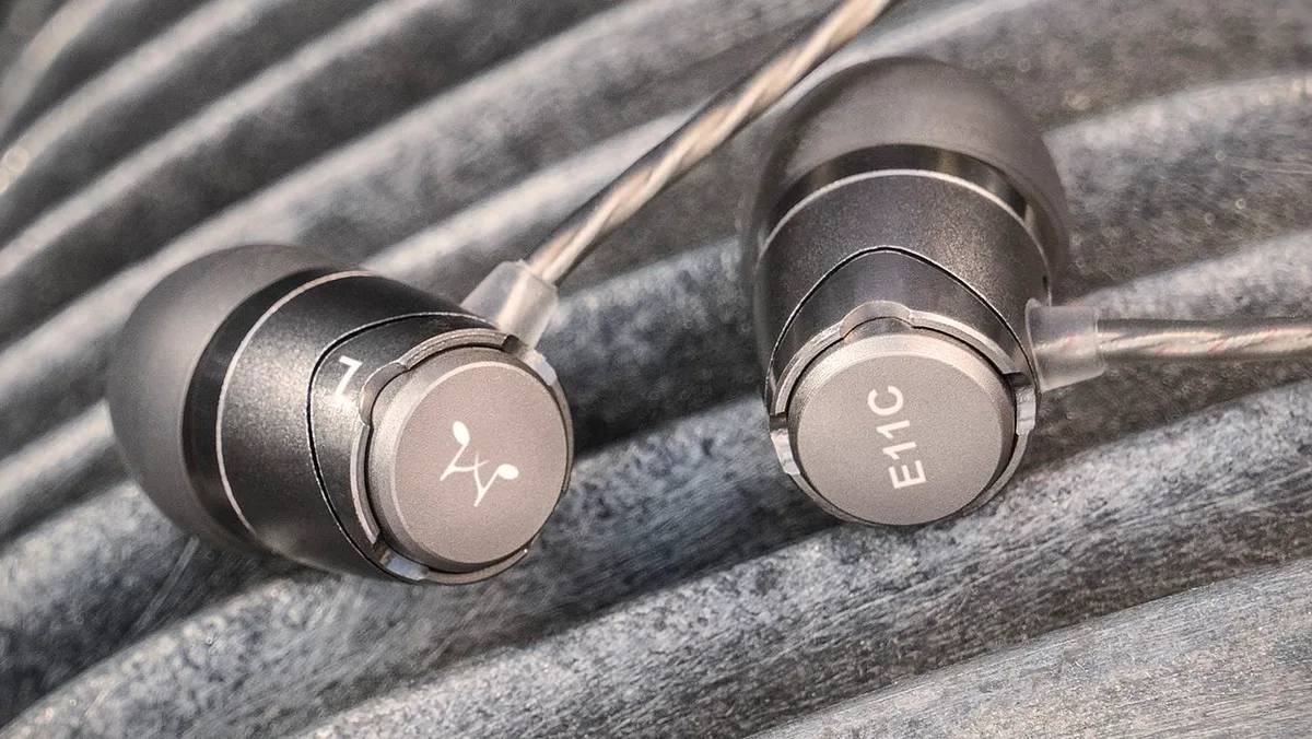  Forget the AirPods, our recommended cheap wired earphones are 30% off 