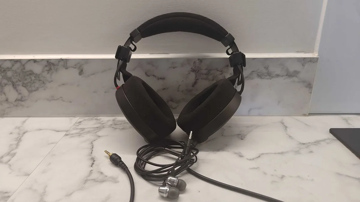 Why I refuse to ditch wired headphones 
