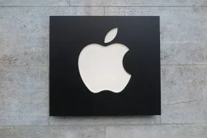 Apple leverer rekordkvartal: Omsætning stiger 17%