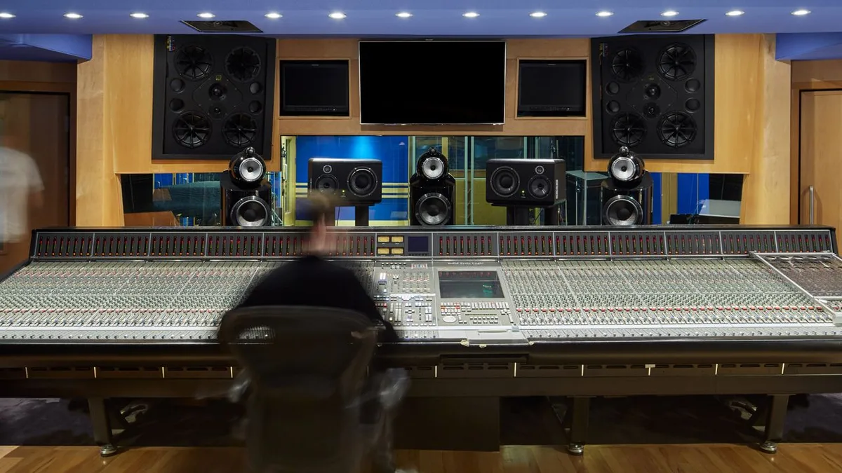  What are the real differences between studio monitors and hi-fi speakers? We asked the professionals 