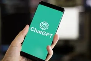 Nu kommer reklamer til ChatGPT i Danmark