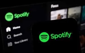 Spotify vil mærke AI-kunstnere – og holde dem ude af anbefalinger