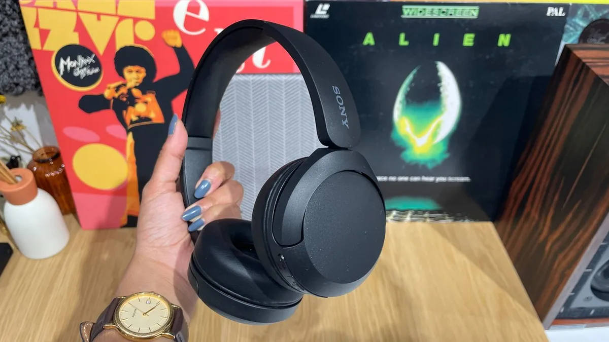  I would swap a week's worth of Tesco meal deals for these cheap £30 Sony headphones 
