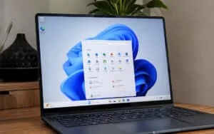 Windows 11 får gammel favorit tilbage: Proceslinjen kan igen flyttes