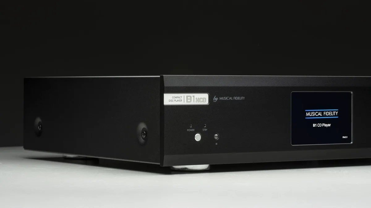  Musical Fidelity makes a 'B-line' for Arcam's Award-winner with its new CD player 