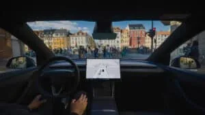 EU udskyder afgørelse om Teslas FSD – her er hvad det betyder for danske bilister