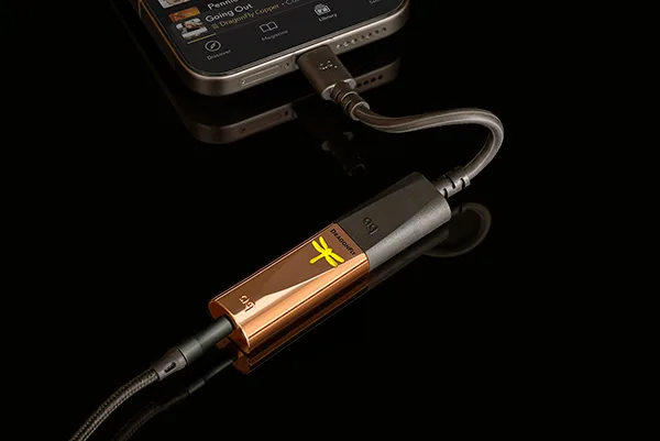 AudioQuest releases sixth iteration of its DragonFly USB-connected DAC/headphone amplifier