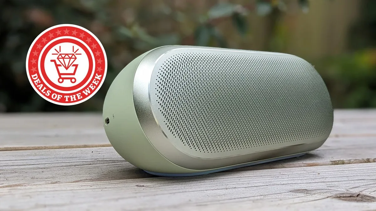  The best discounts on five-star Apple iPhones, classy Bluetooth speakers and newly reviewed UST projectors, handpicked by our experts 