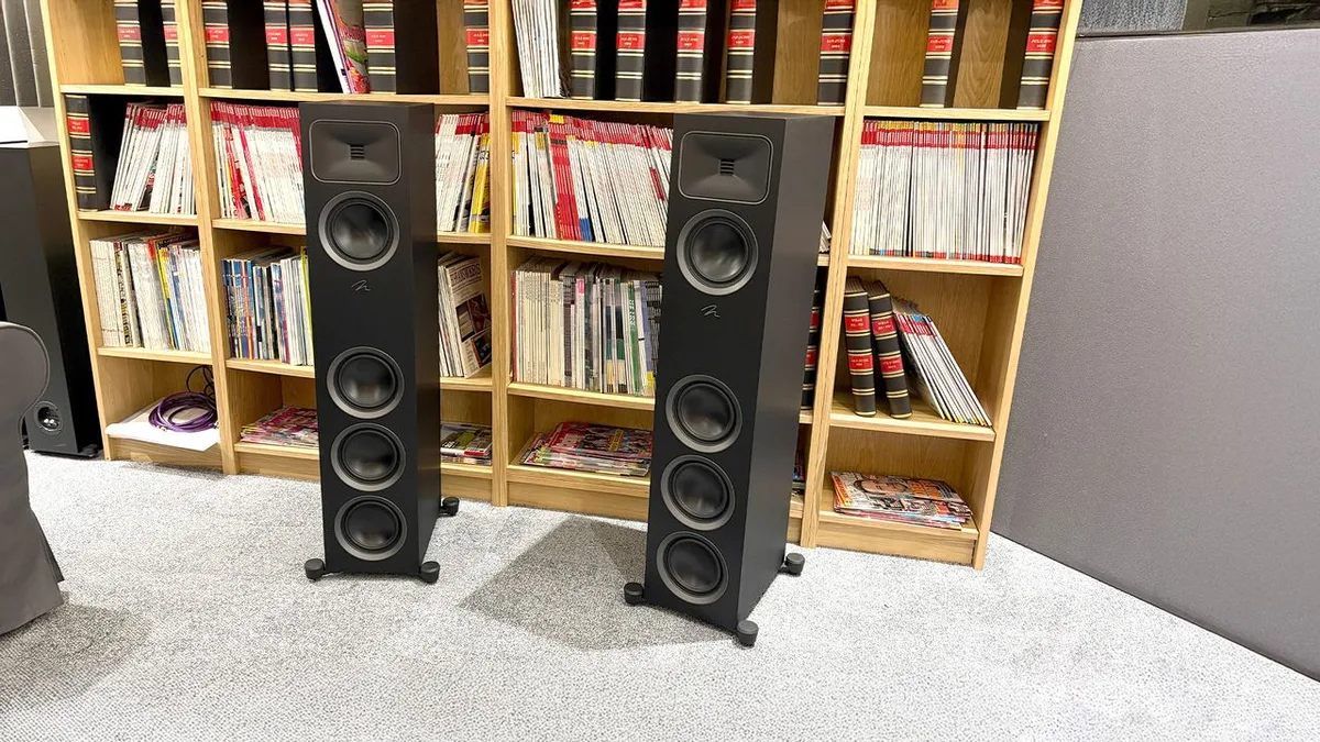  Martin Logan Motion Foundation F1 