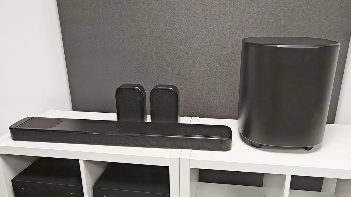  Can't decide between a regular soundbar or a package? This nifty JBL offering might be for you 